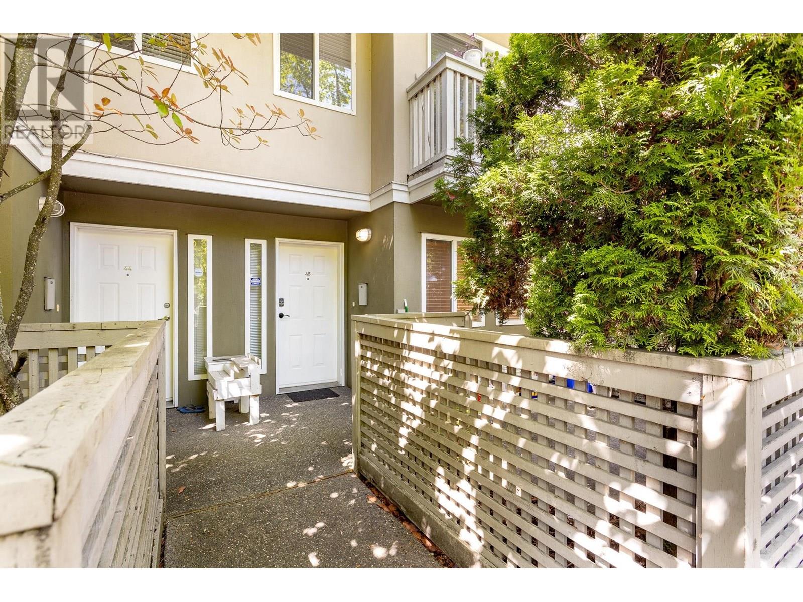 Photo 3 of 45 7831 Garden City Road, Richmond BC
