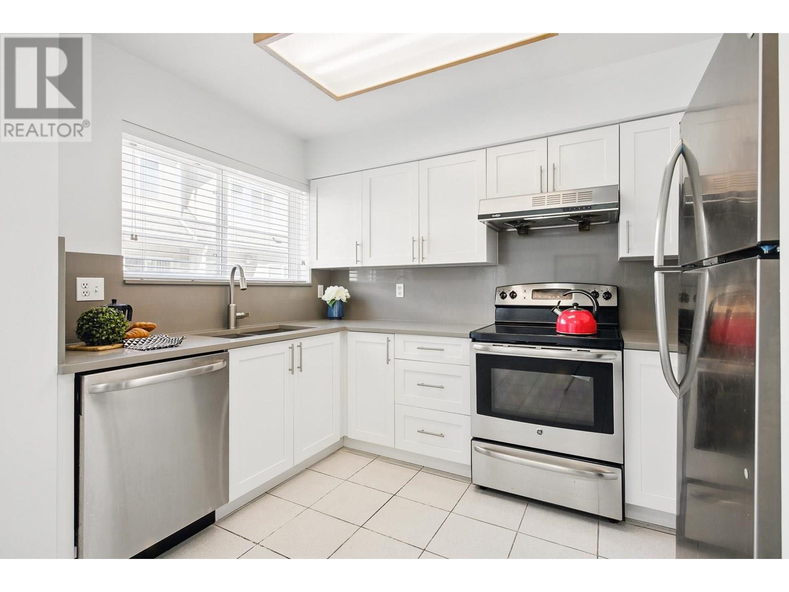 Photo 21 of 45 7831 Garden City Road, Richmond BC