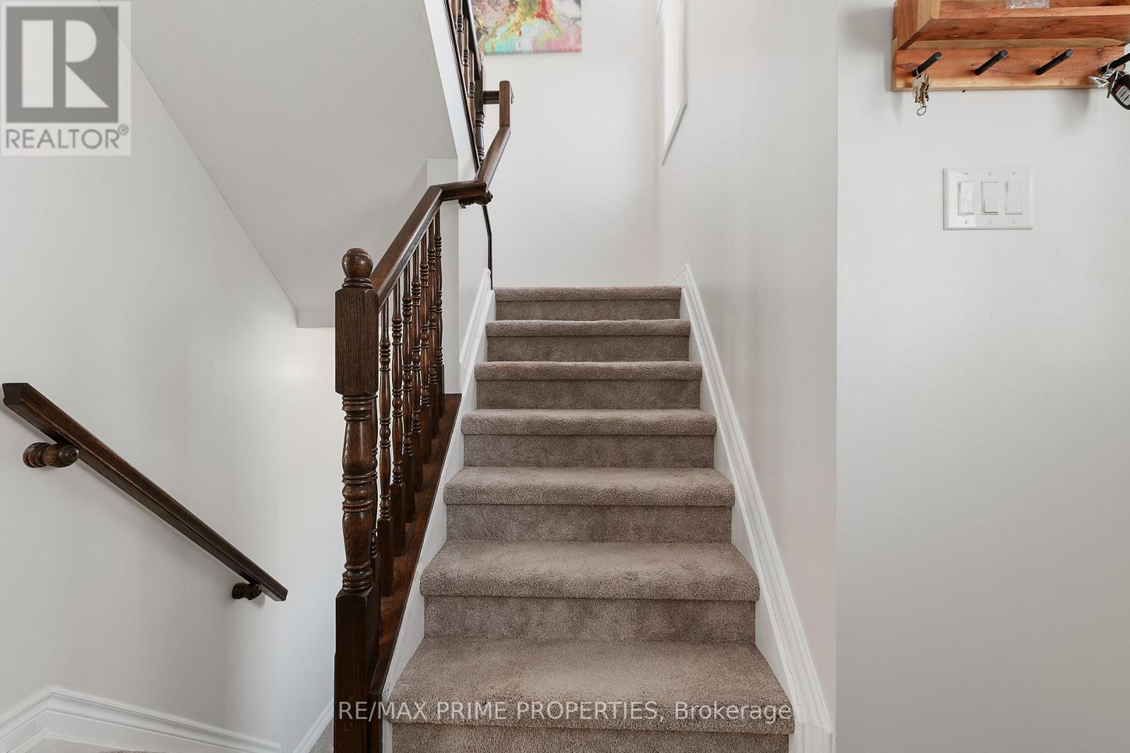 Photo 10 of 513 Paul Metivier Drive, Ottawa ON