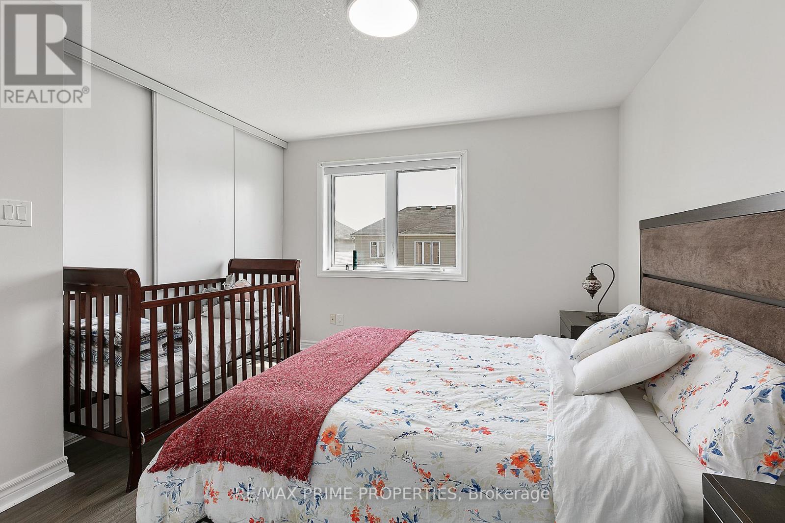 Photo 15 of 513 Paul Metivier Drive, Ottawa ON
