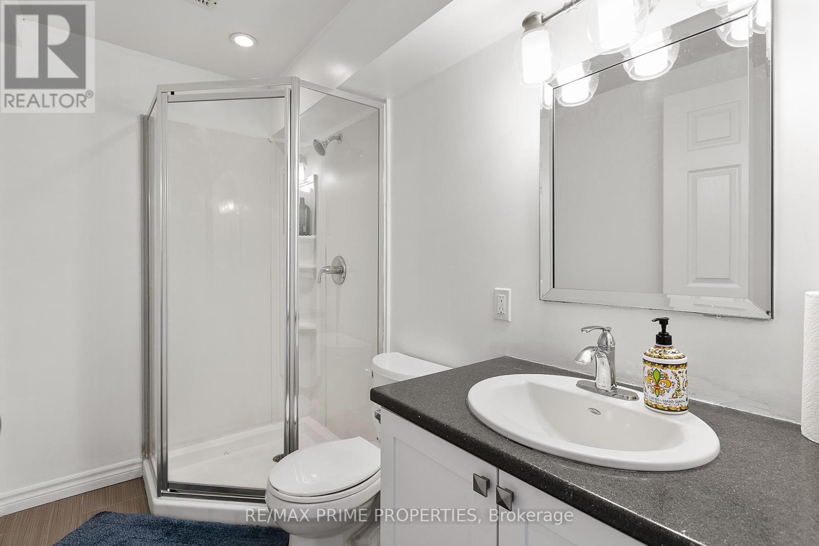 Photo 5 of 513 Paul Metivier Drive, Ottawa ON