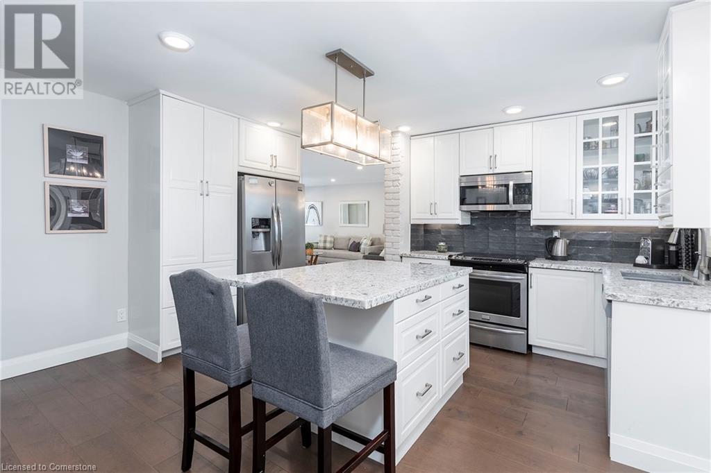 Photo 11 of 436 Goodram Drive, Burlington ON