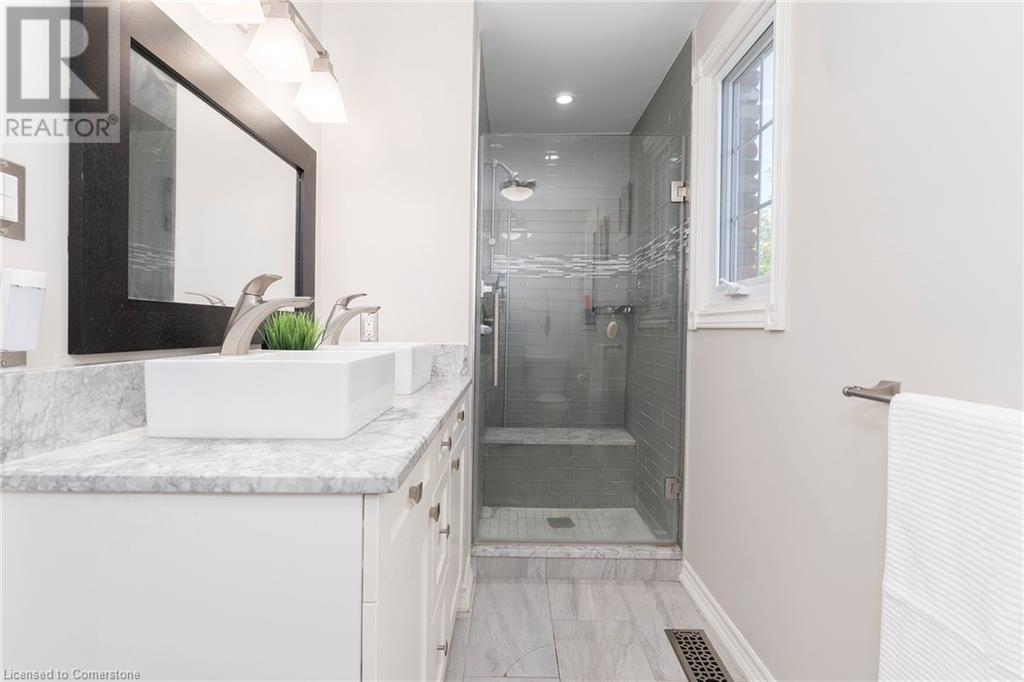 Photo 25 of 436 Goodram Drive, Burlington ON