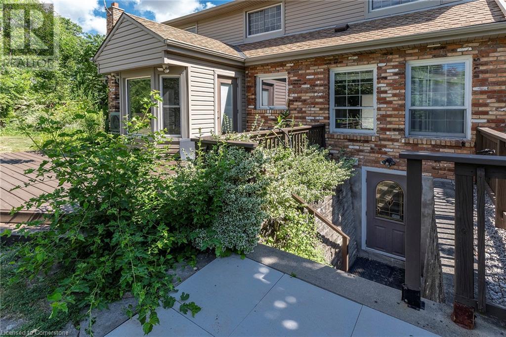Photo 33 of 436 Goodram Drive, Burlington ON