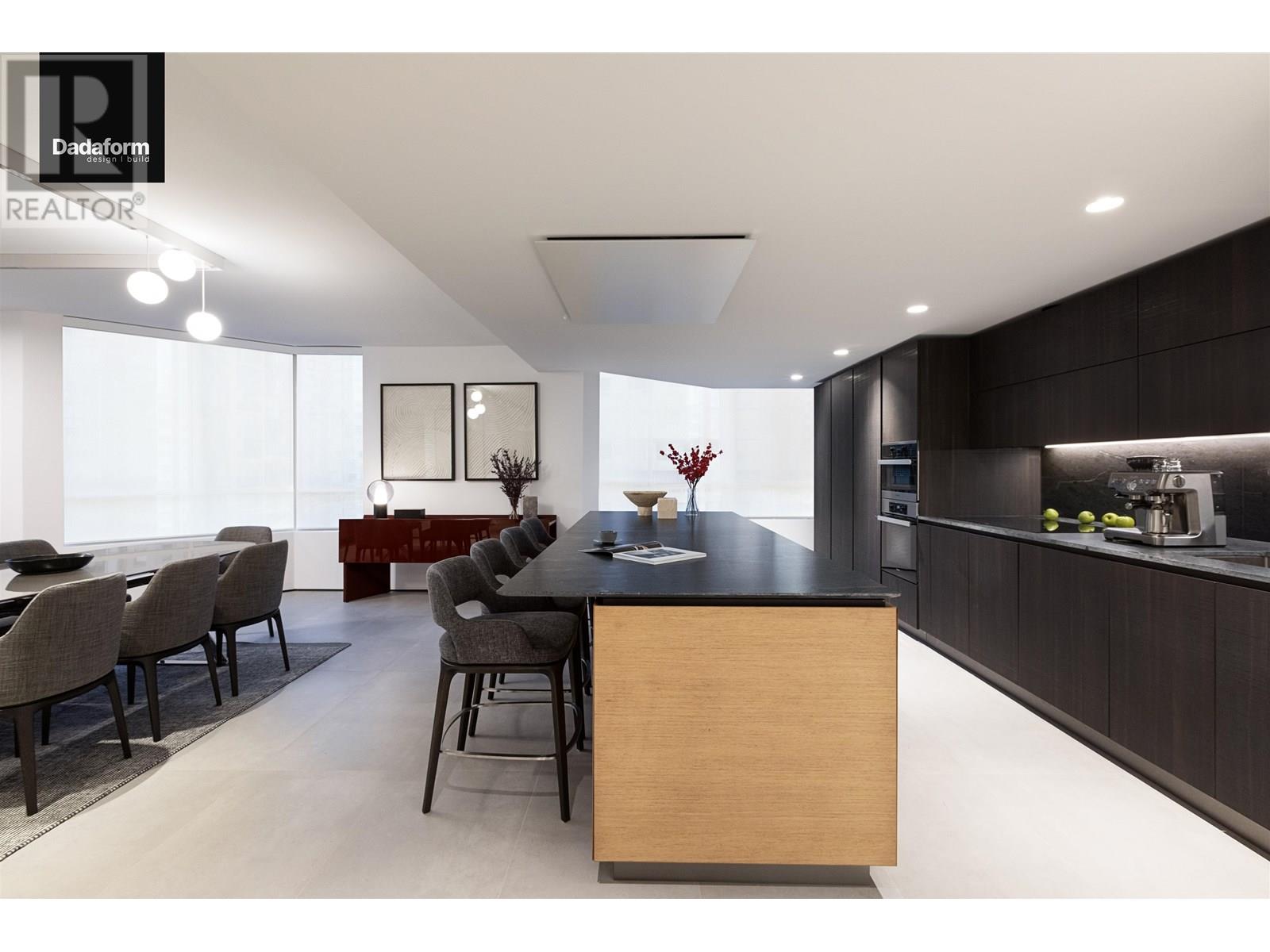 Photo 4 of 1202 738 Broughton Street, Vancouver BC