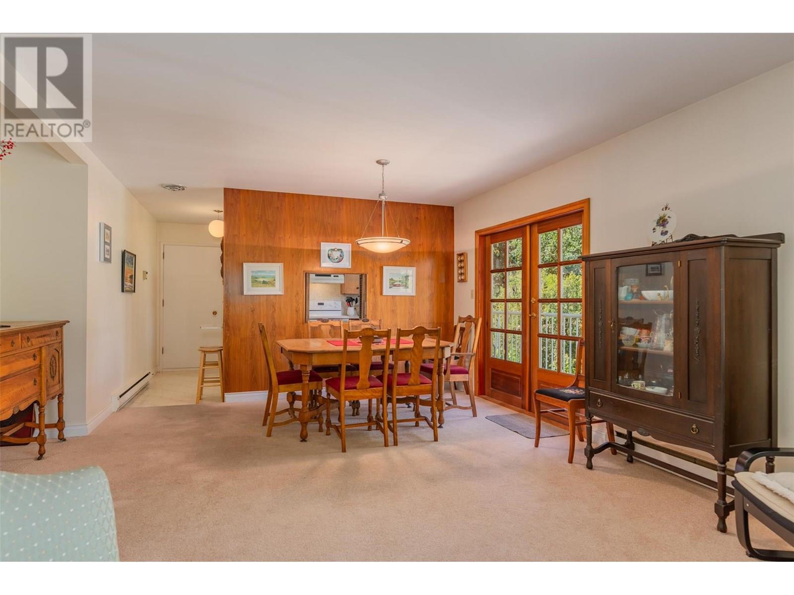 1669 Ridgewood Drive, Castlegar