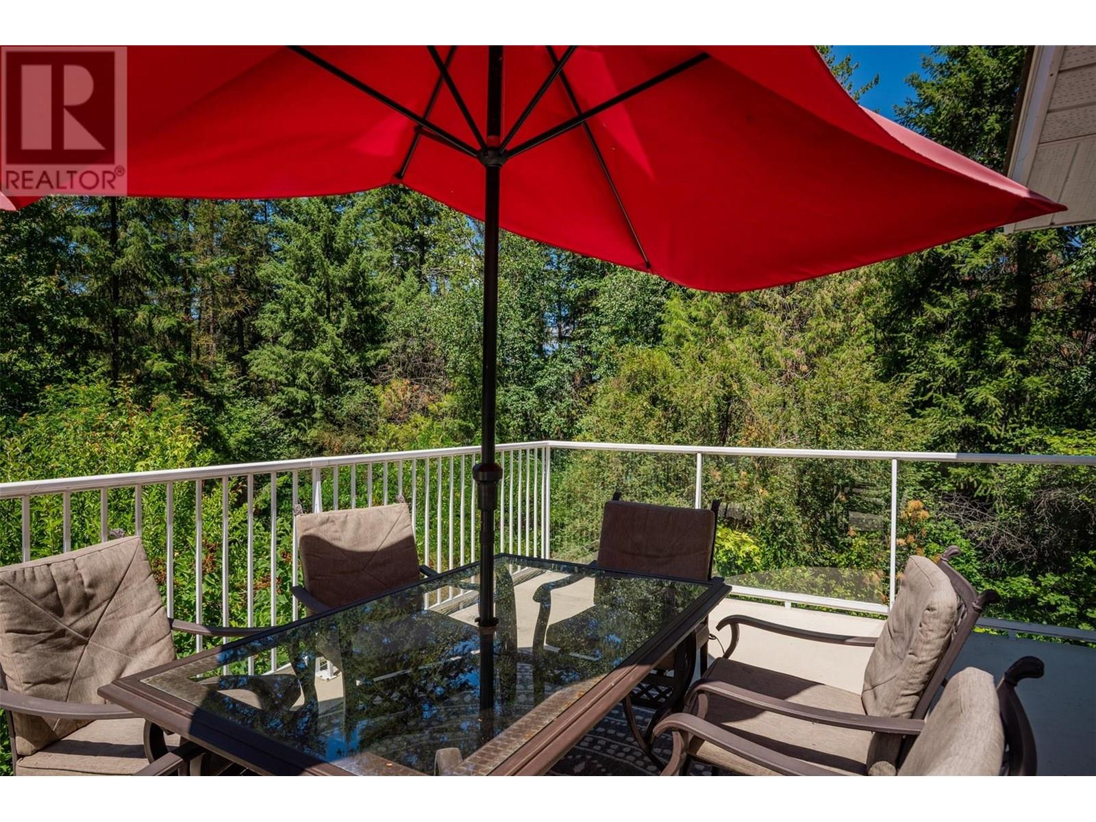 1669 Ridgewood Drive, Castlegar