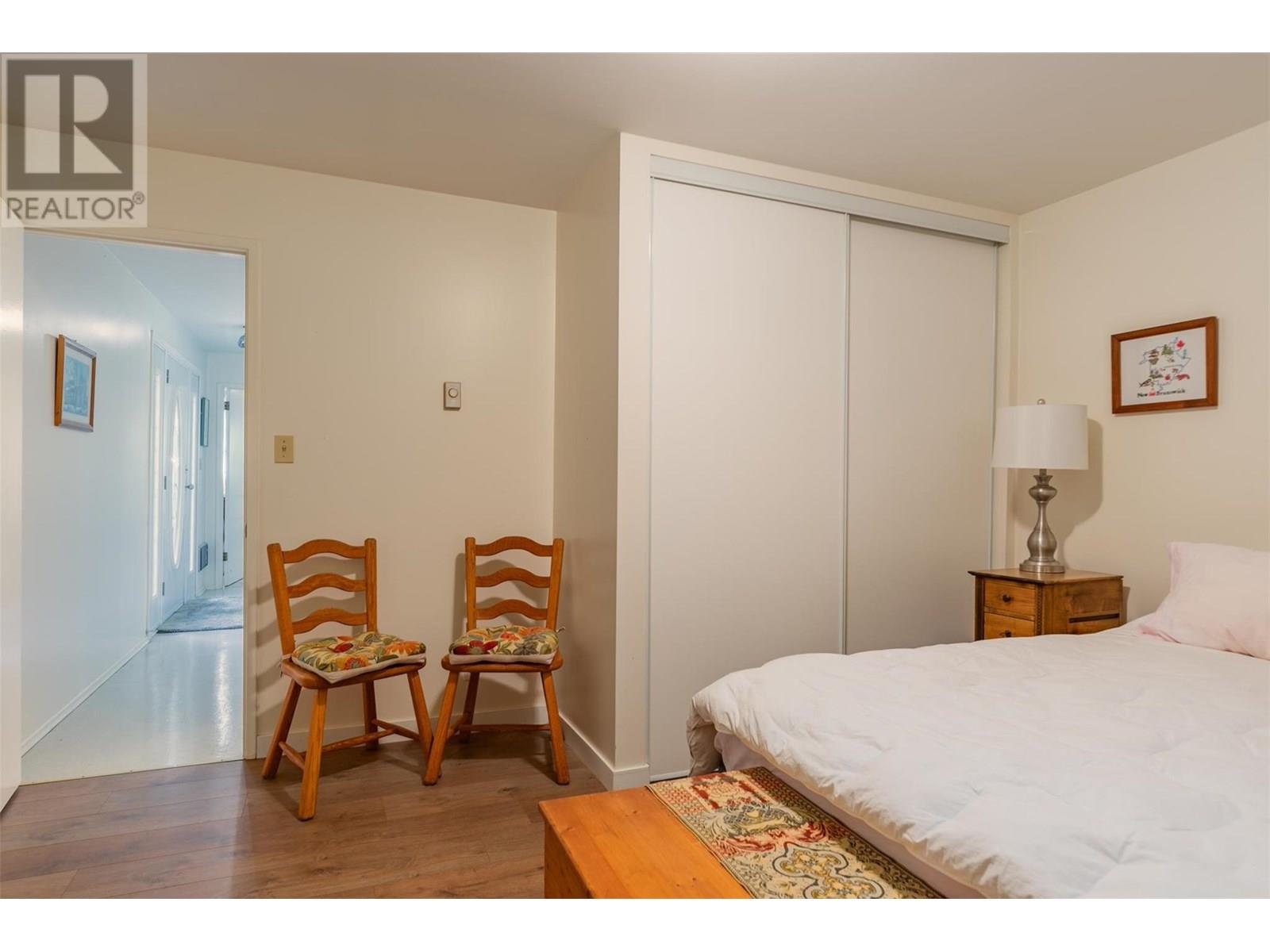 1669 Ridgewood Drive, Castlegar