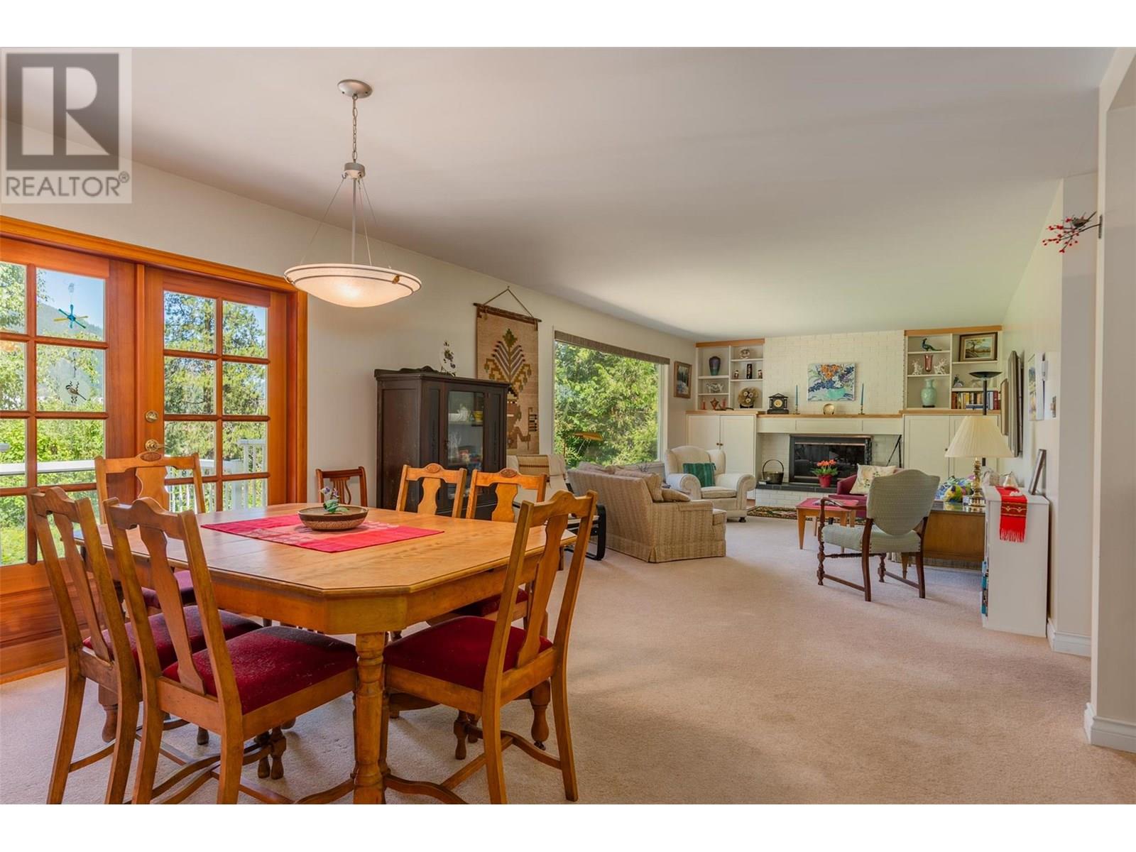 1669 Ridgewood Drive, Castlegar