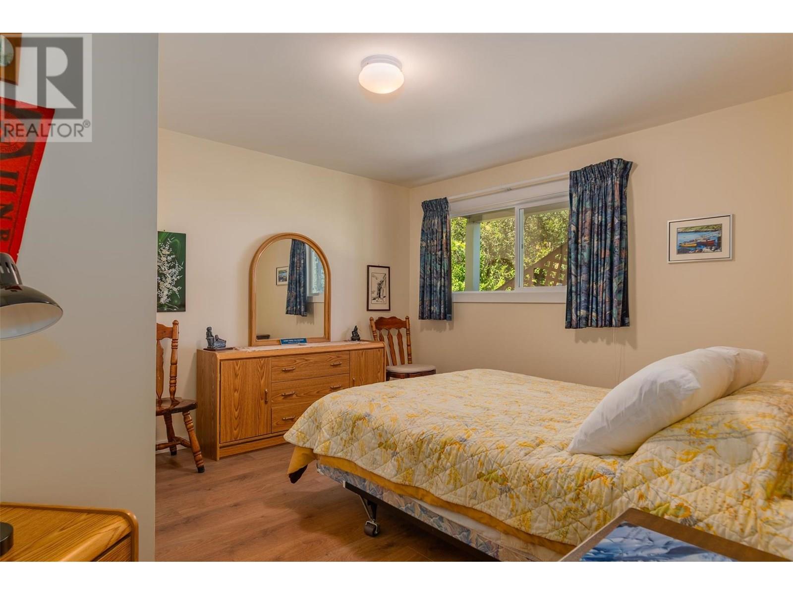 1669 Ridgewood Drive, Castlegar