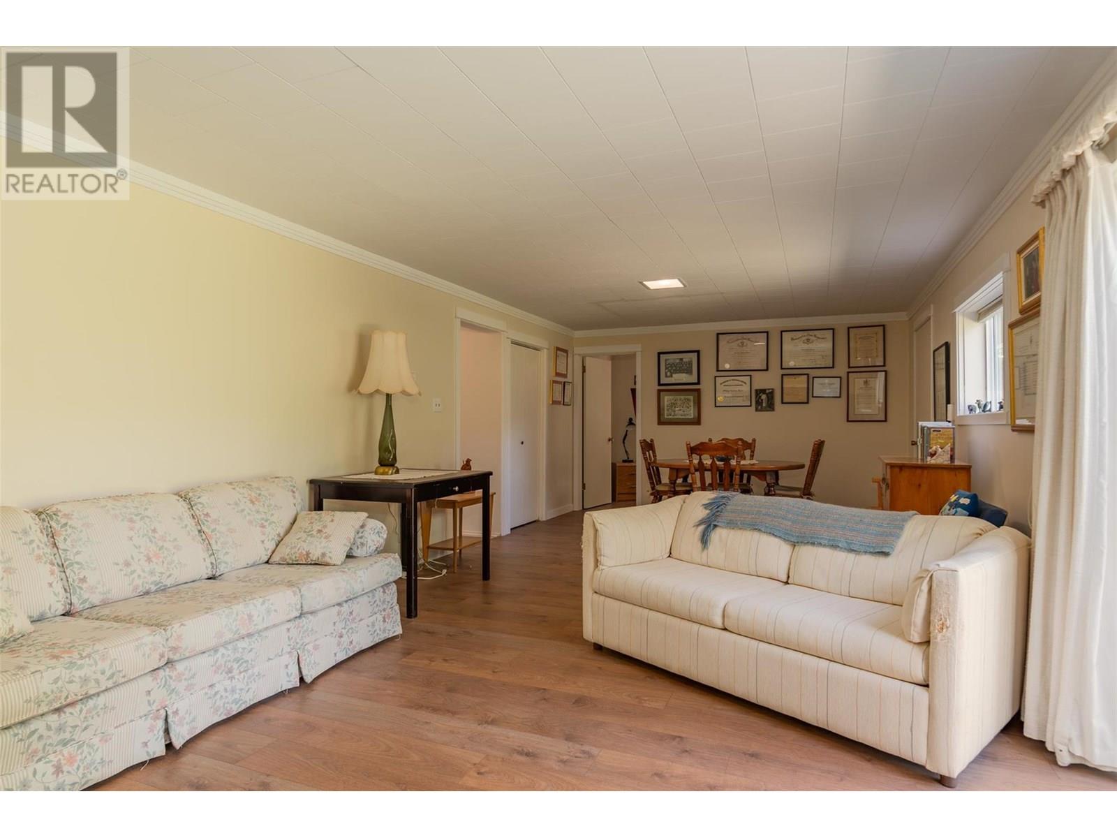 1669 Ridgewood Drive, Castlegar