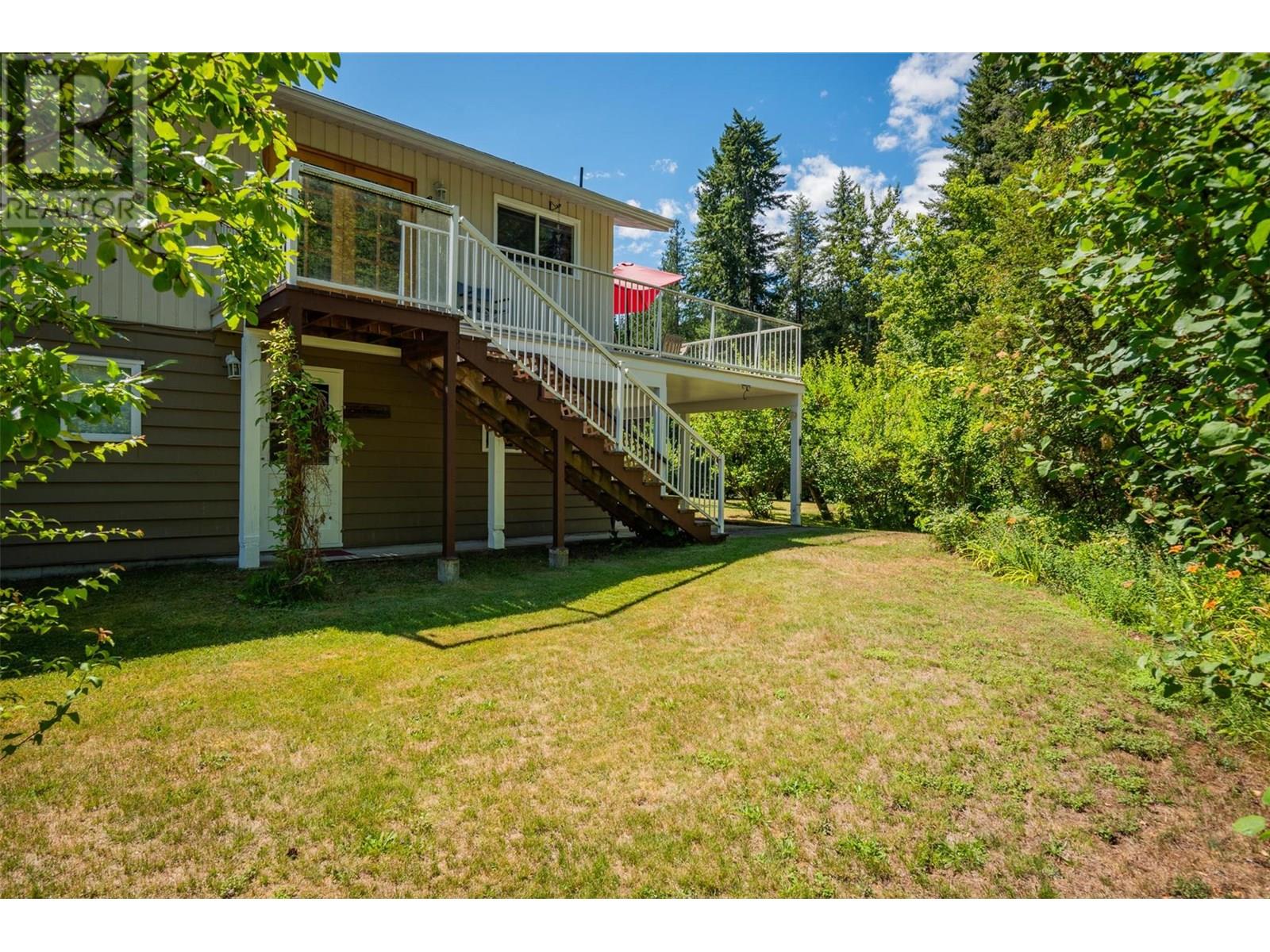 1669 Ridgewood Drive, Castlegar
