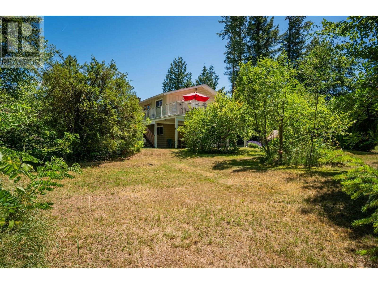 1669 Ridgewood Drive, Castlegar