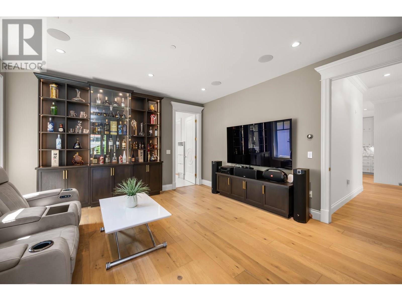 Photo 11 of 3838 W 50th Avenue, Vancouver BC