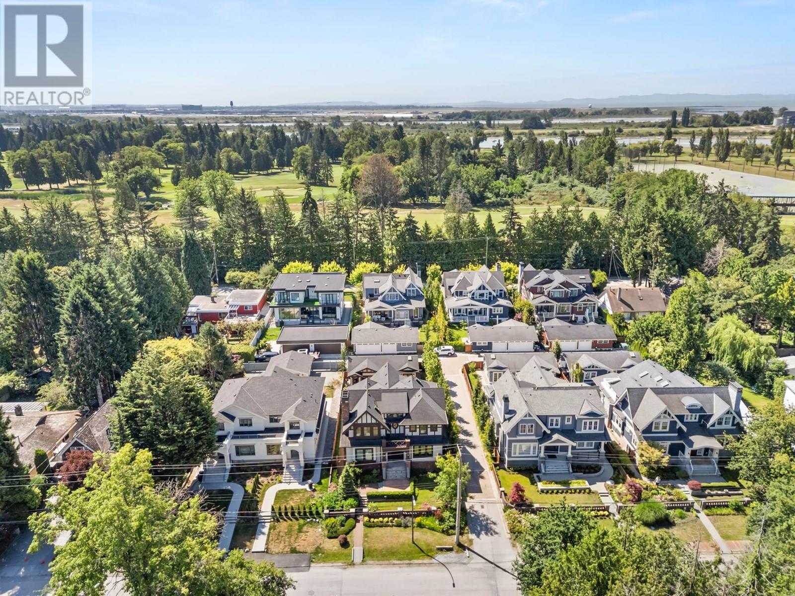 Photo 3 of 3838 W 50th Avenue, Vancouver BC