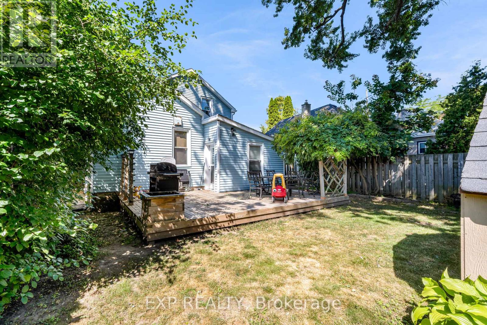 Photo 6 of 96 York Street, St Catharines ON