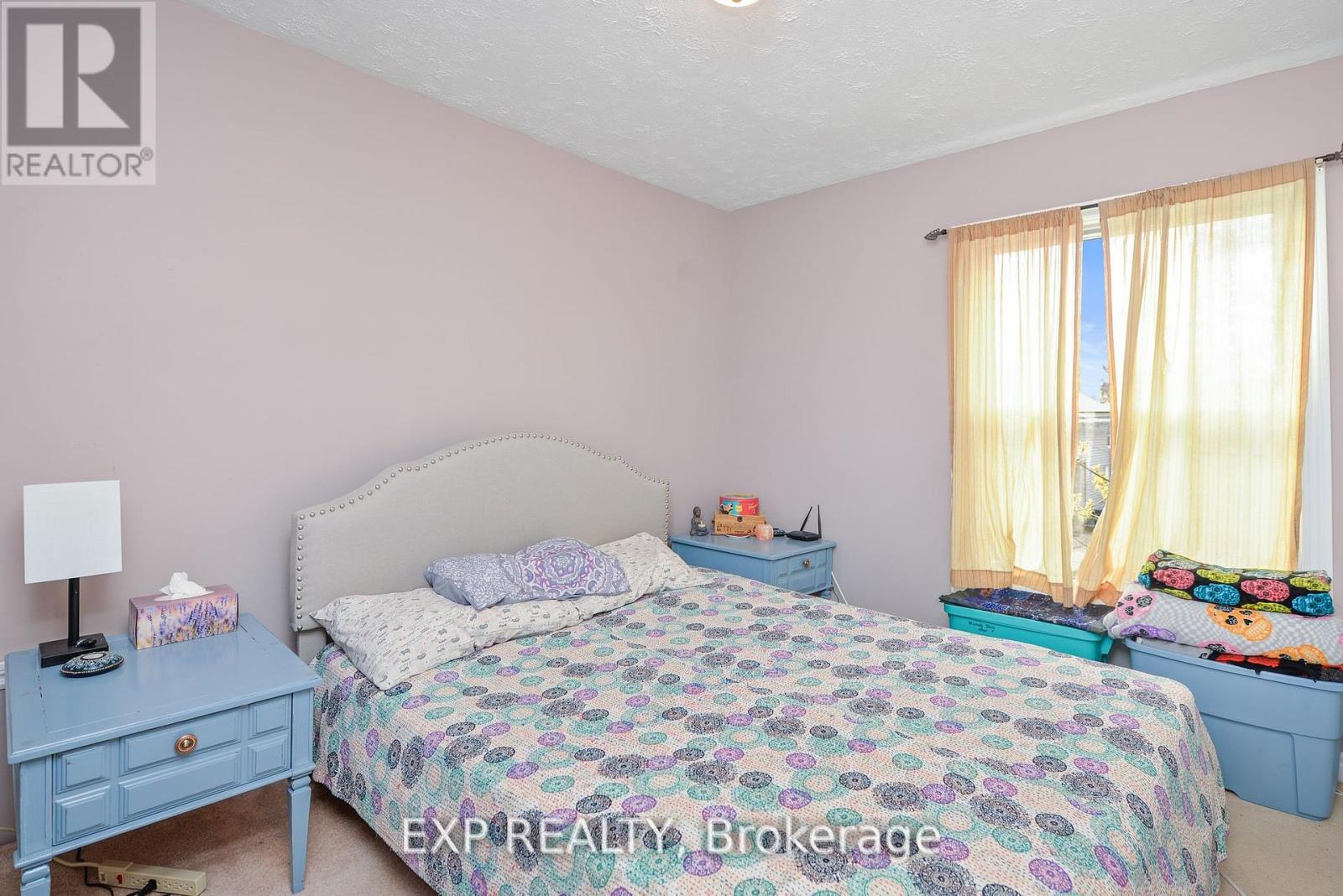 Photo 5 of 96 York Street, St Catharines ON