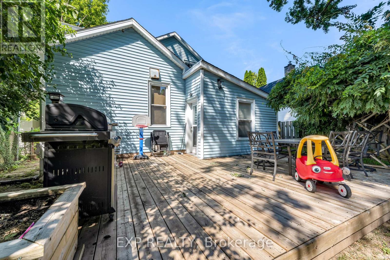 Photo 24 of 96 York Street, St Catharines ON
