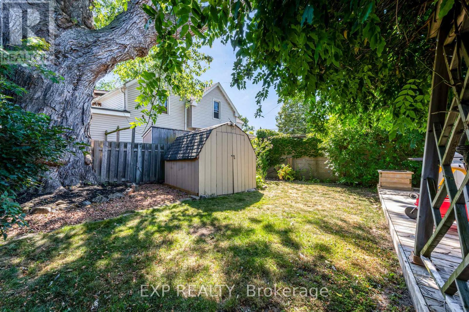 Photo 4 of 96 York Street, St Catharines ON
