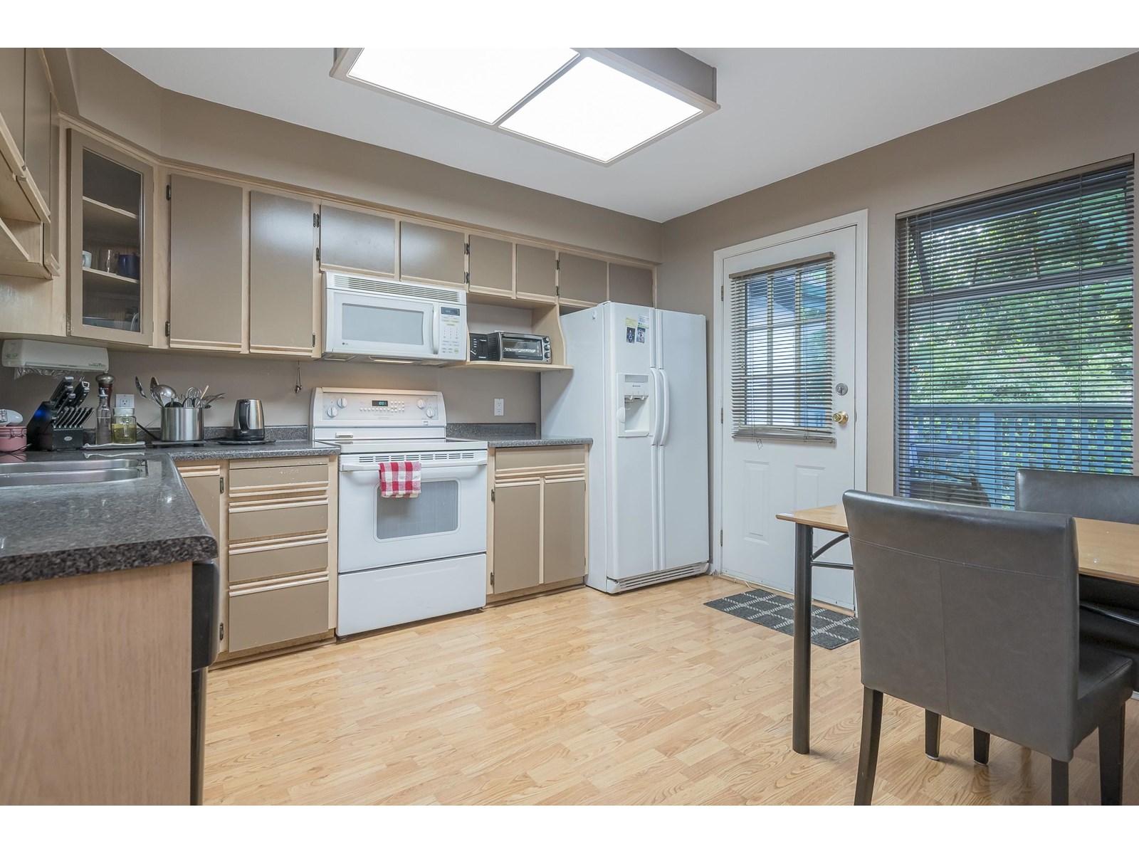 Photo 14 of 109 10308 155 A Street, Surrey BC