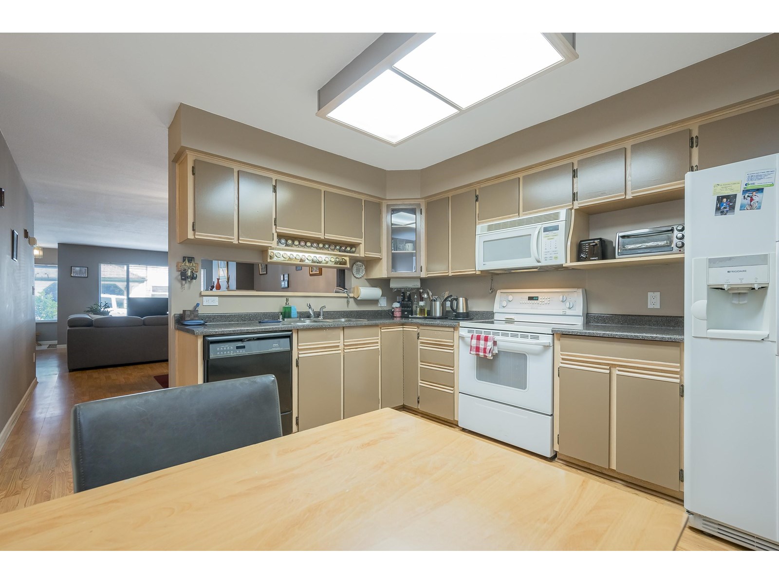 Photo 16 of 109 10308 155 A Street, Surrey BC