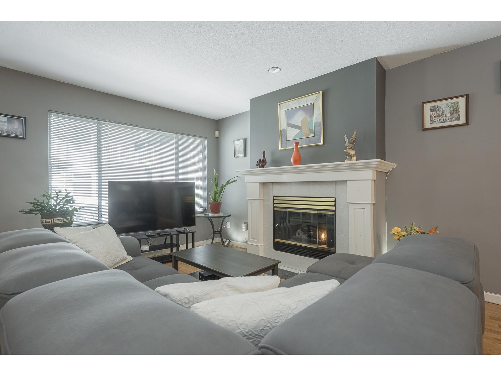 Photo 8 of 109 10308 155 A Street, Surrey BC