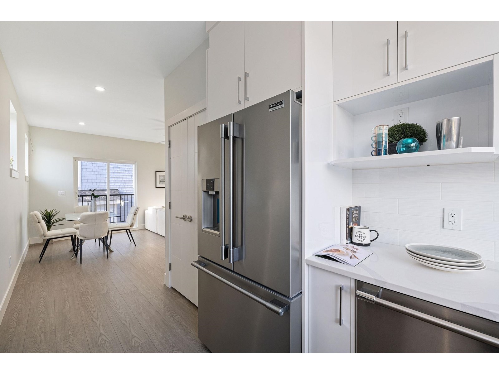 Photo 14 of 4 14391 61 A Avenue, Surrey BC