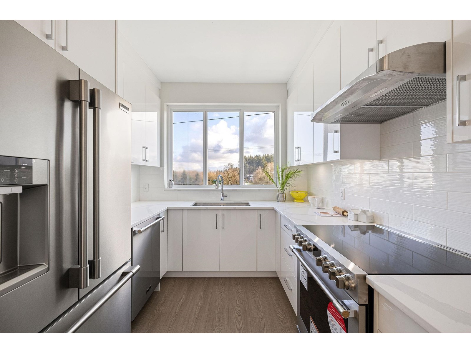 Photo 13 of 4 14391 61 A Avenue, Surrey BC