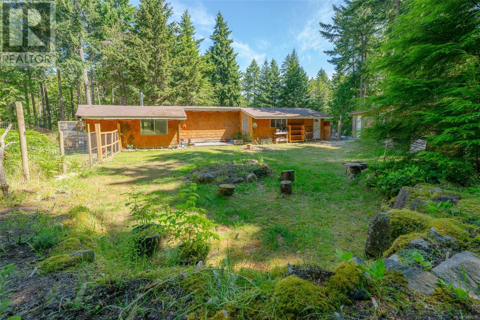 Photo 42 of 300 Oakdowne Rd, Qualicum Beach BC