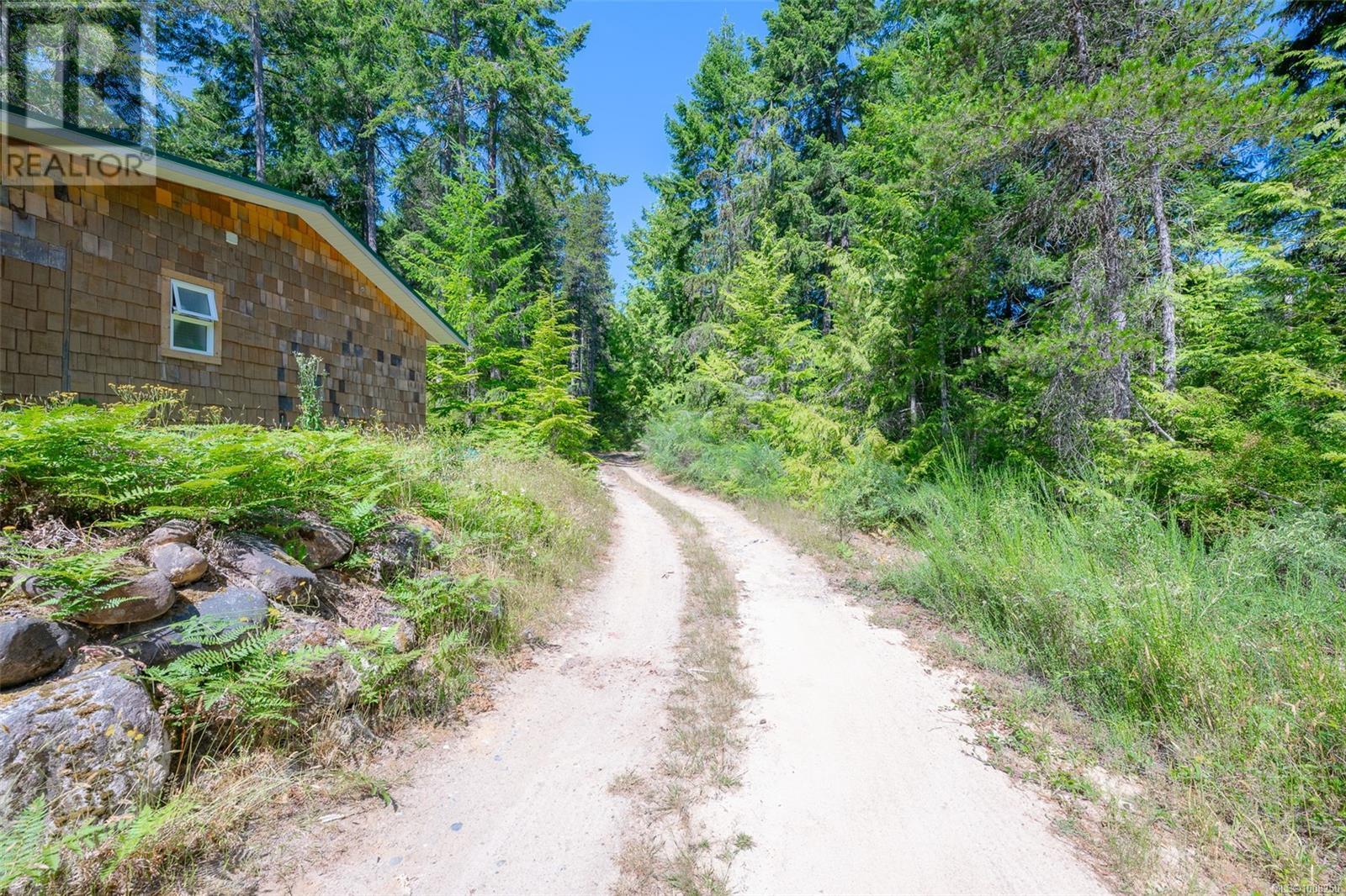 Photo 40 of 300 Oakdowne Rd, Qualicum Beach BC