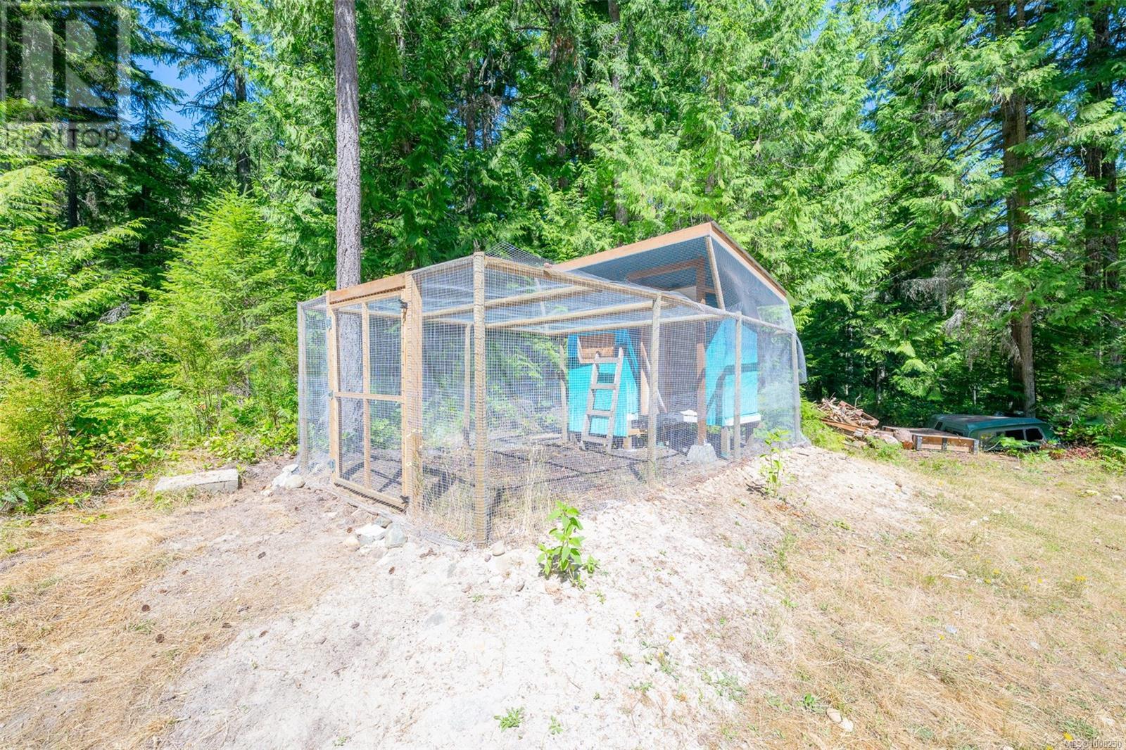 Photo 38 of 300 Oakdowne Rd, Qualicum Beach BC