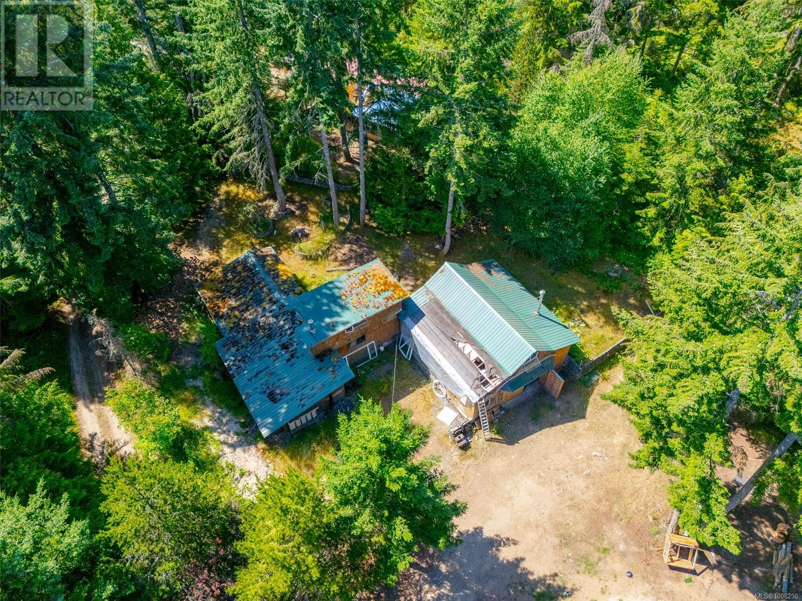 Photo 28 of 300 Oakdowne Rd, Qualicum Beach BC