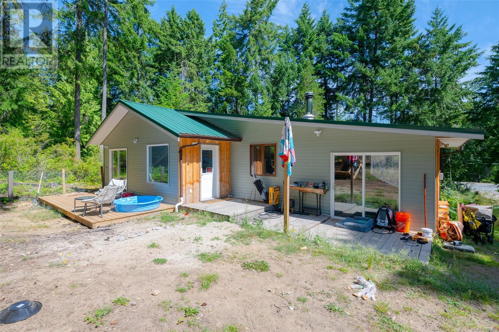 Photo 2 of 300 Oakdowne Rd, Qualicum Beach BC