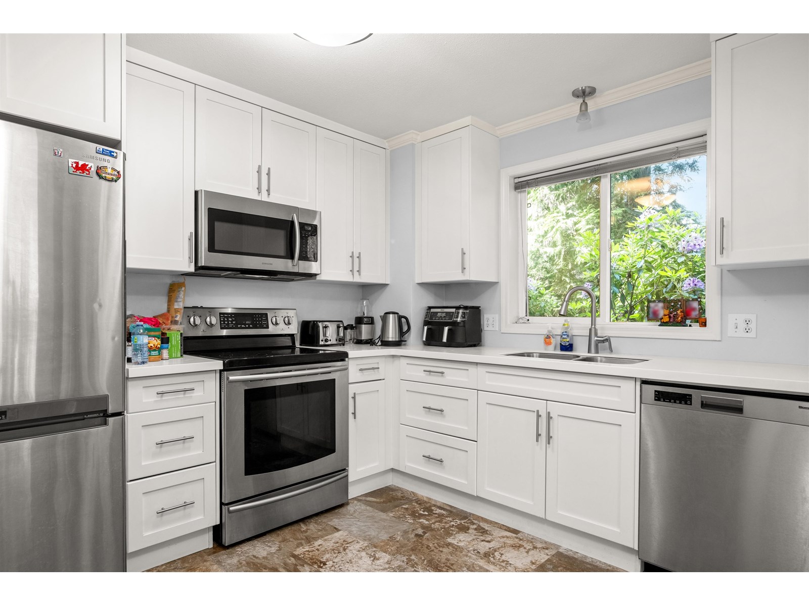 Photo 1 of 111 33708 King Road, Abbotsford BC