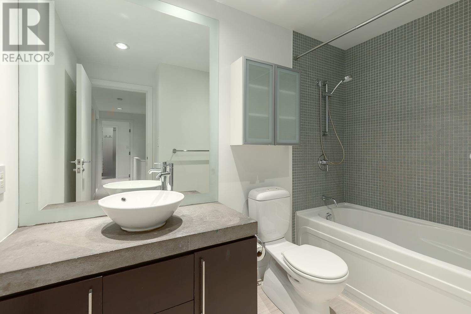 Photo 25 of 105 638 Beach Crescent, Vancouver BC
