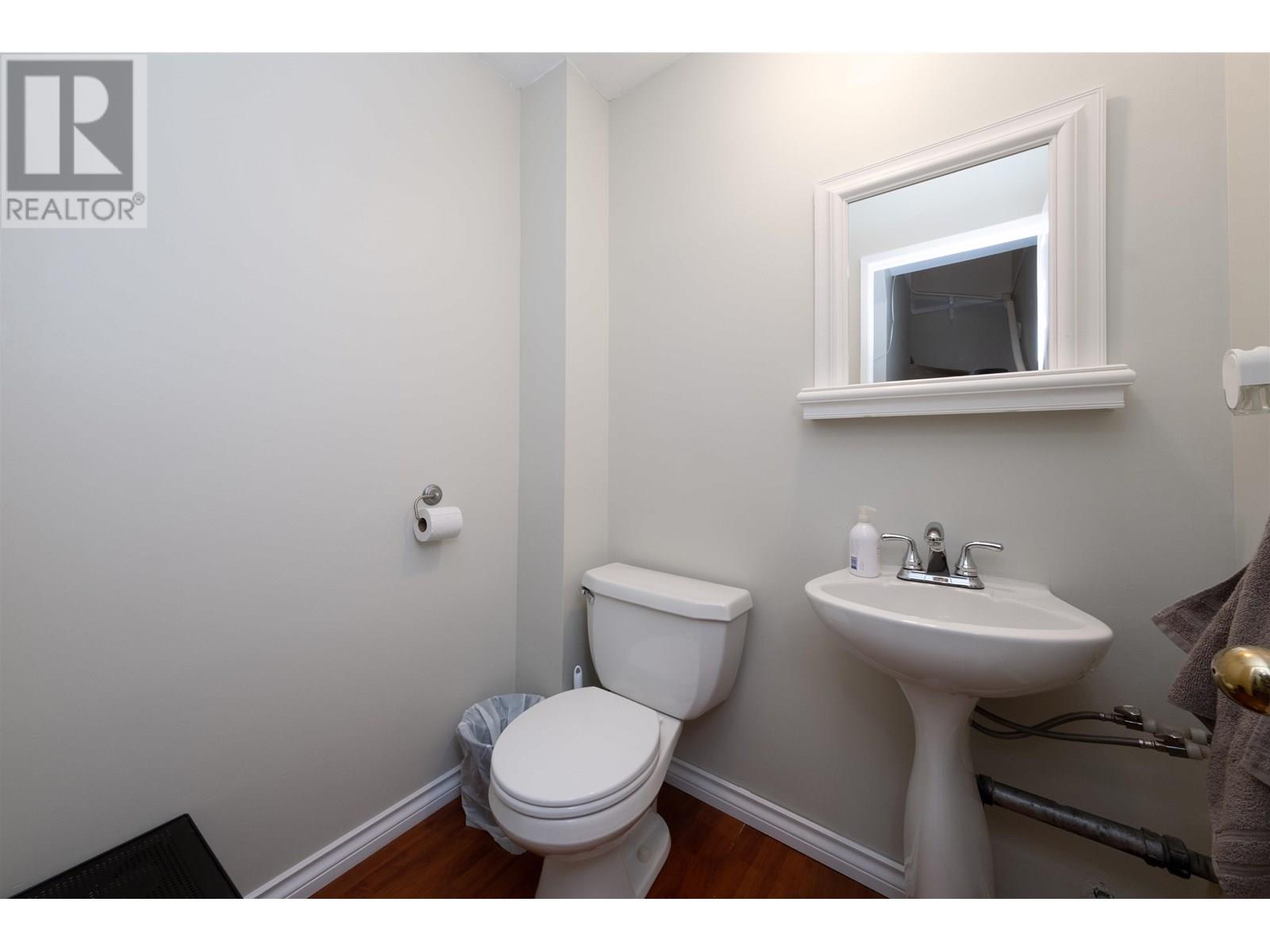 Photo 20 of 8511 Timber Court, Burnaby BC