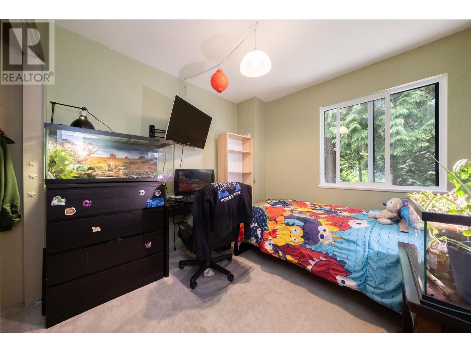 Photo 7 of 8511 Timber Court, Burnaby BC