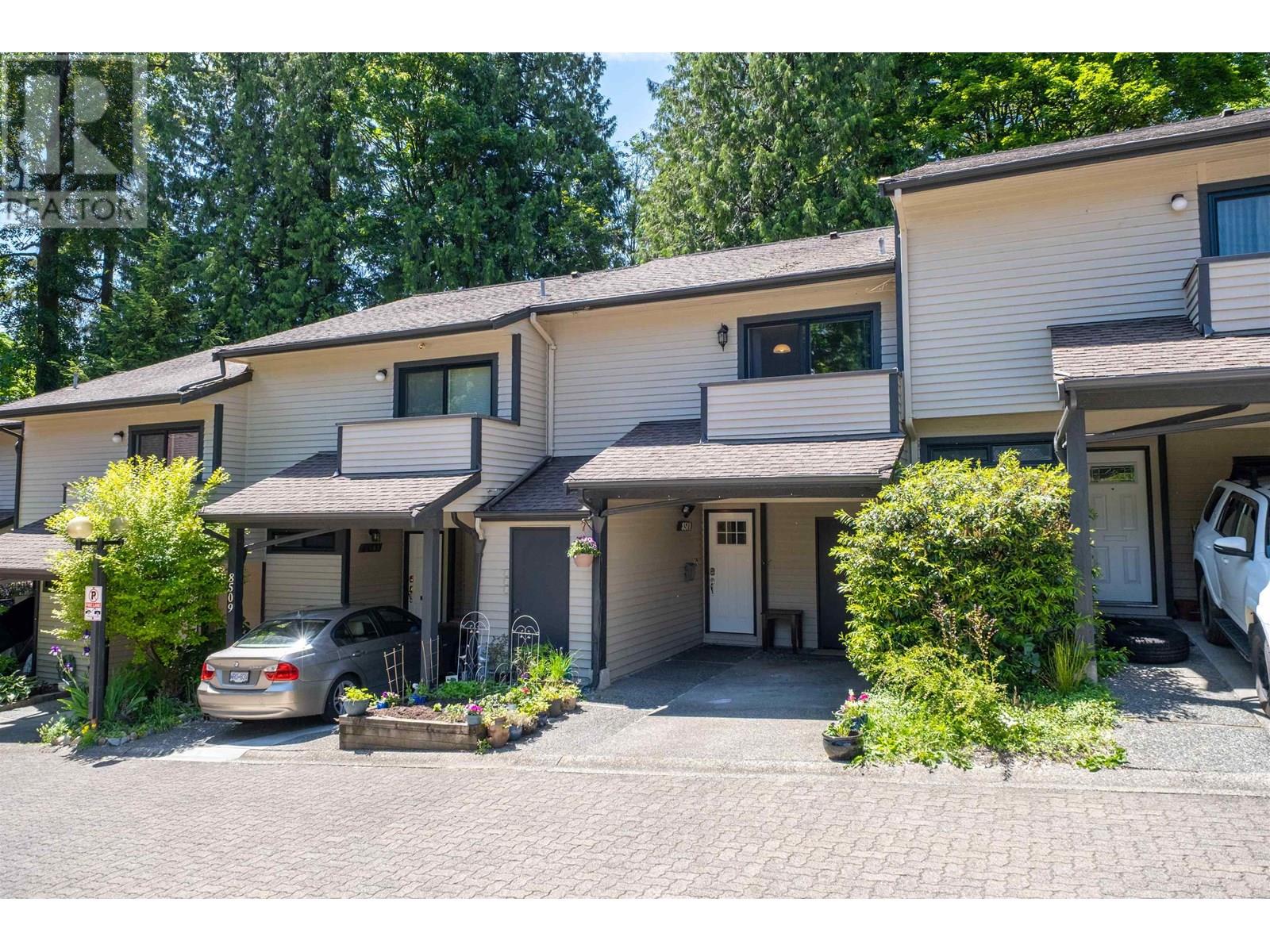 Photo 9 of 8511 Timber Court, Burnaby BC