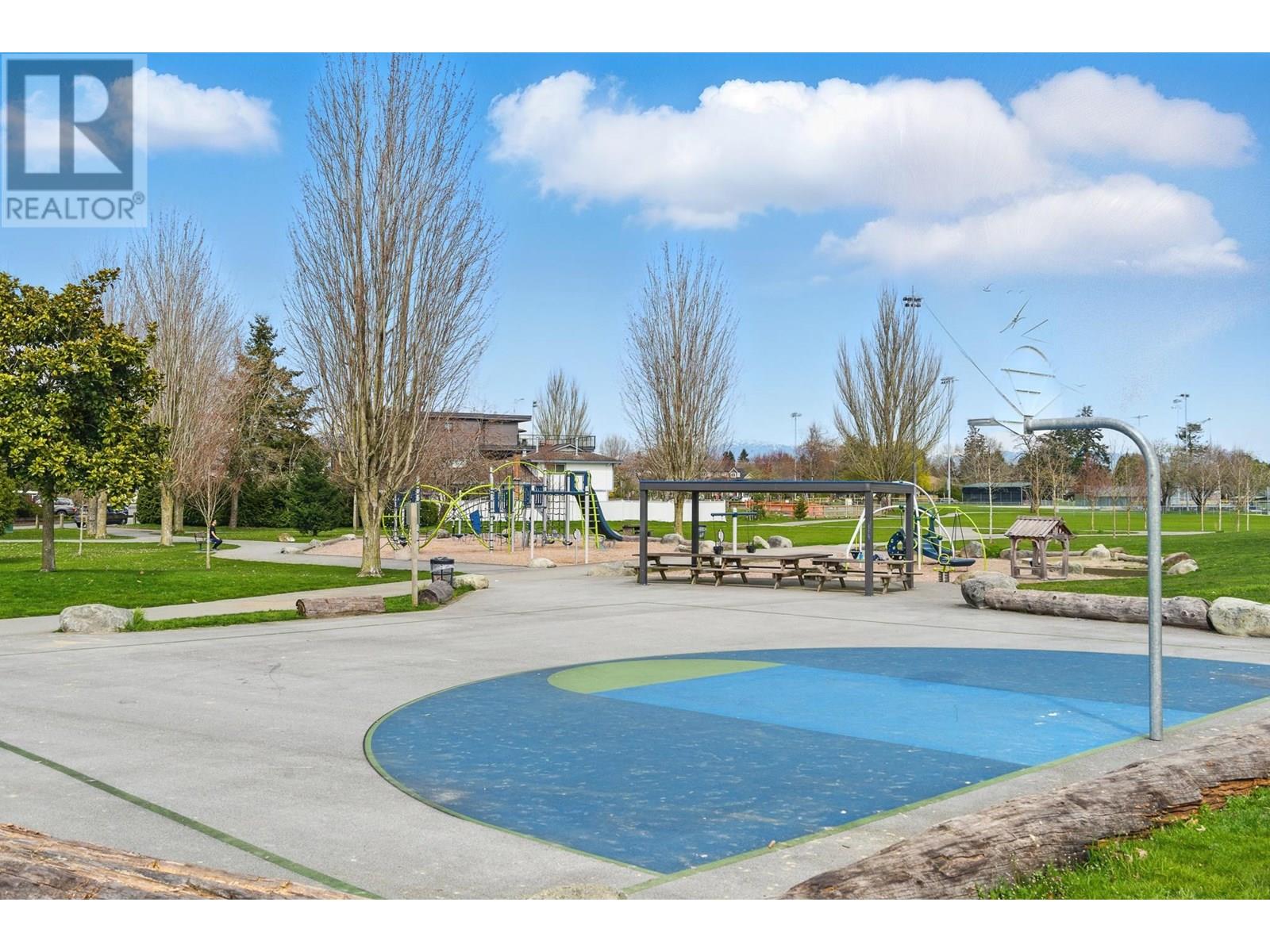 Photo 37 of 123 10388 No 2 Road, Richmond BC