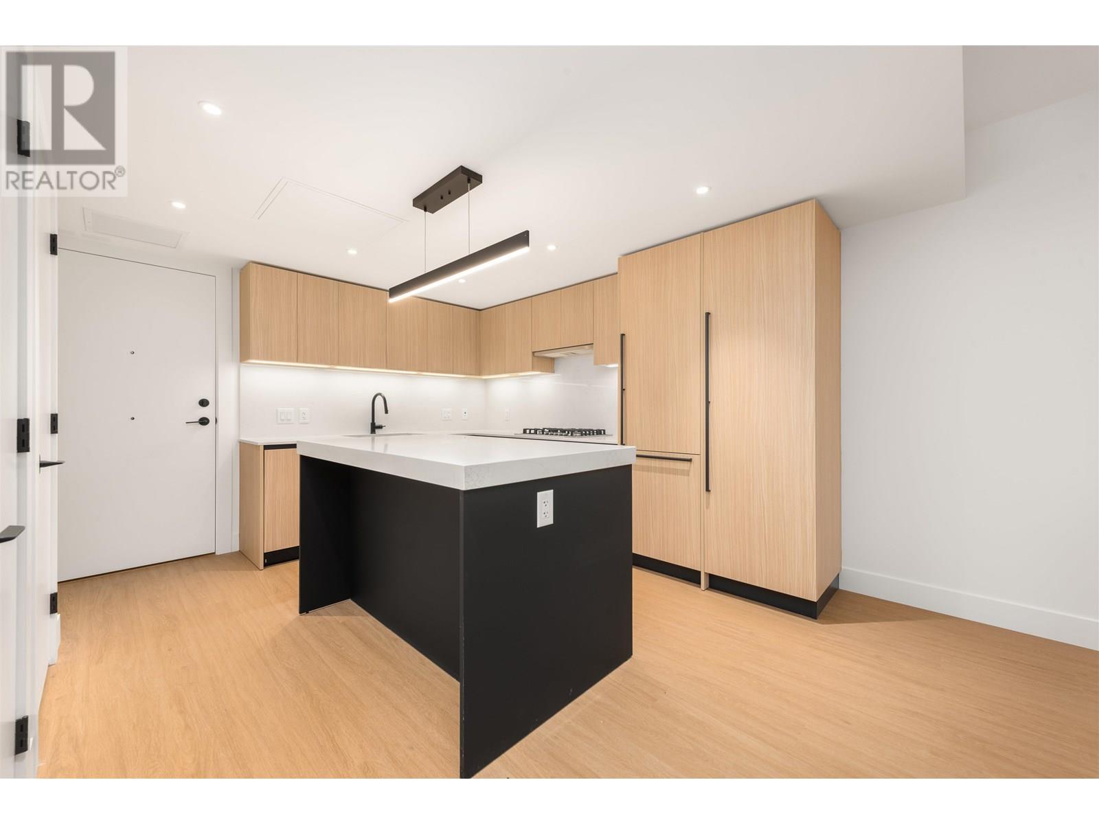 Photo 1 of 110 2235 E Broadway, Vancouver BC