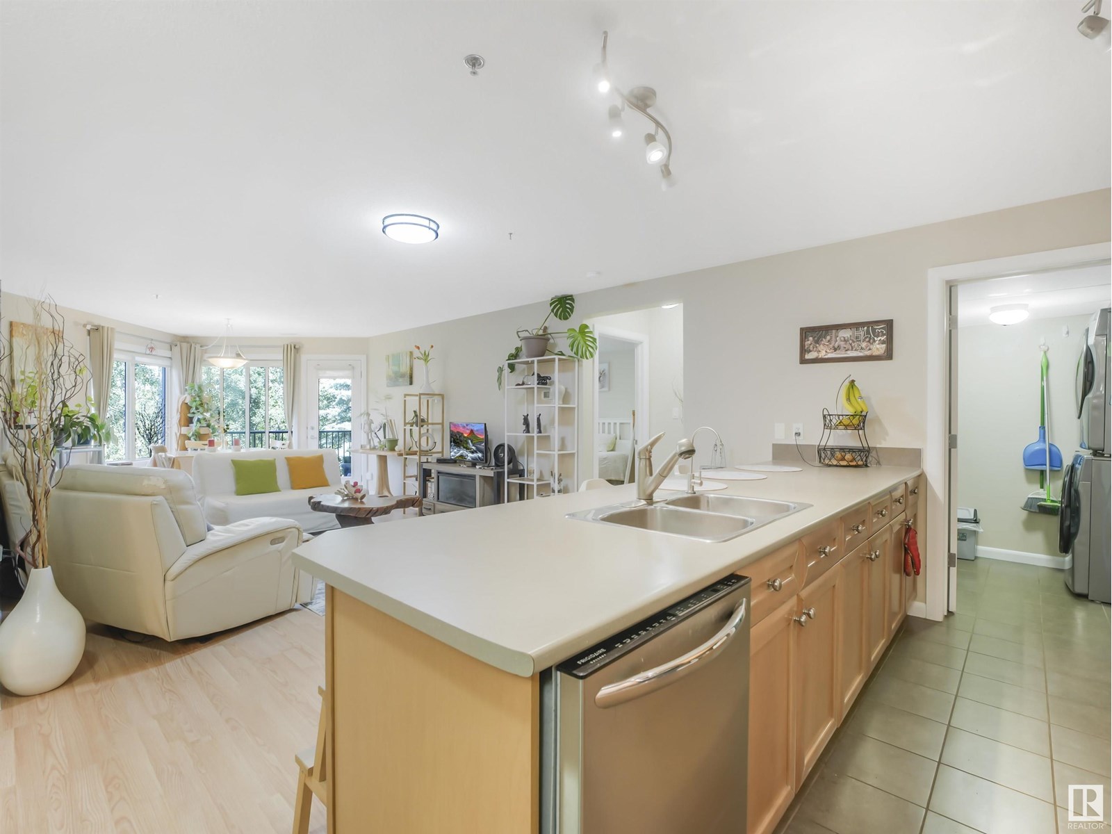Photo 32 of 213 530 Hooke Rd Nw, Edmonton AB