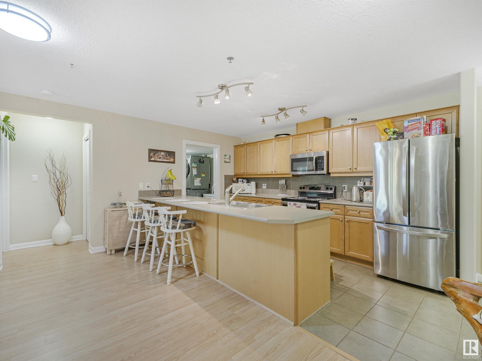 Photo 5 of 213 530 Hooke Rd Nw, Edmonton AB
