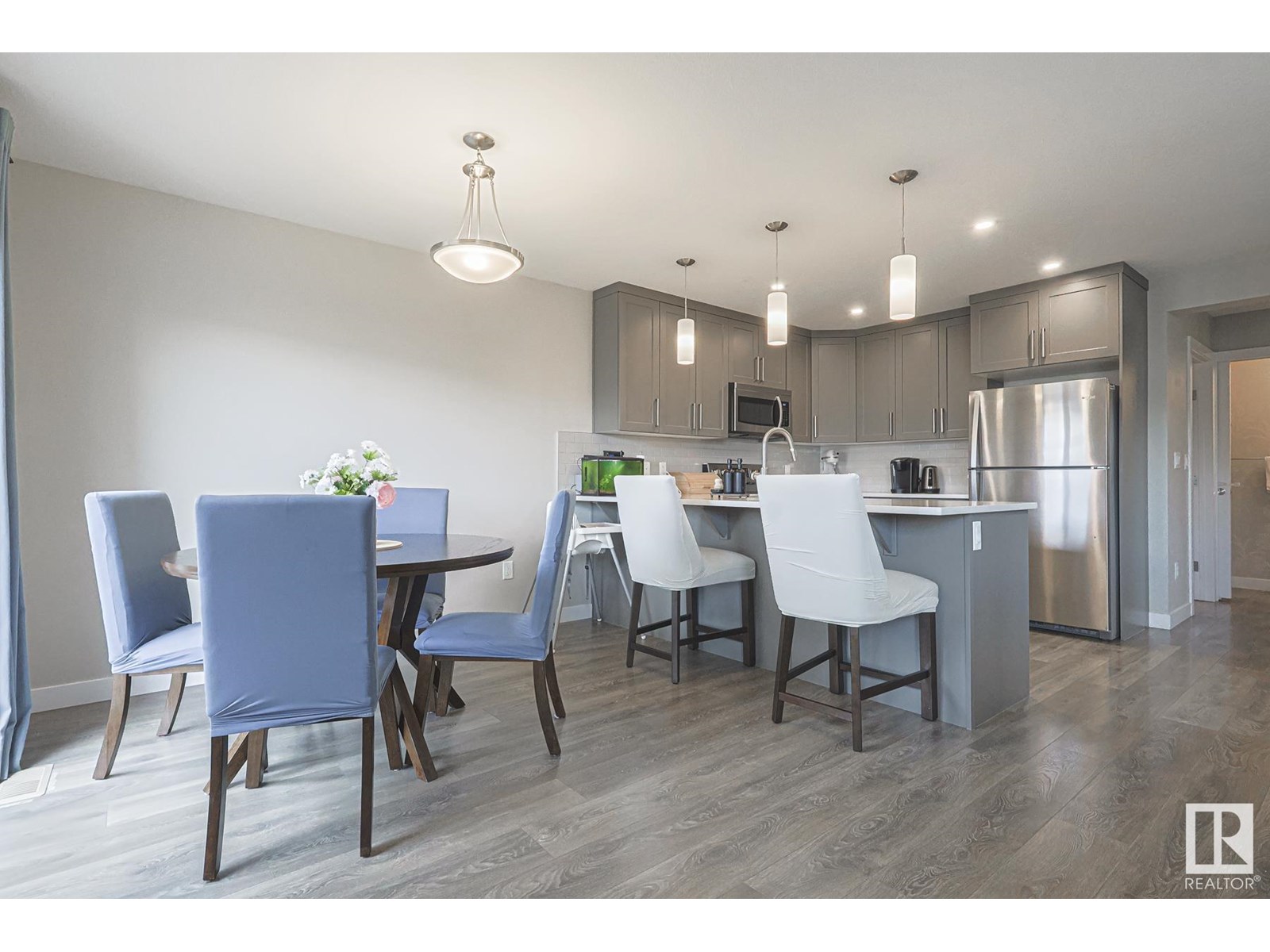 Photo 13 of 1371 Erker Cr Nw, Edmonton AB