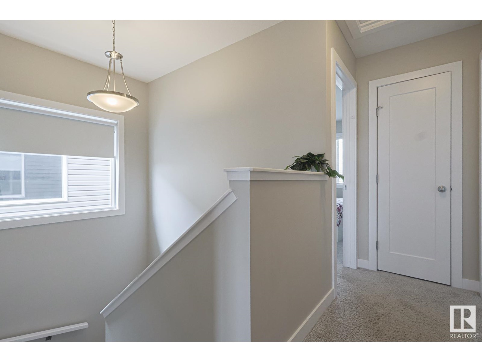 Photo 17 of 1371 Erker Cr Nw, Edmonton AB