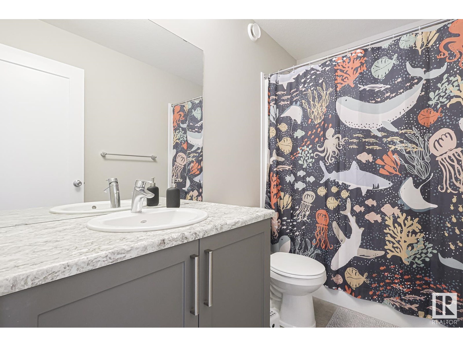 Photo 18 of 1371 Erker Cr Nw, Edmonton AB