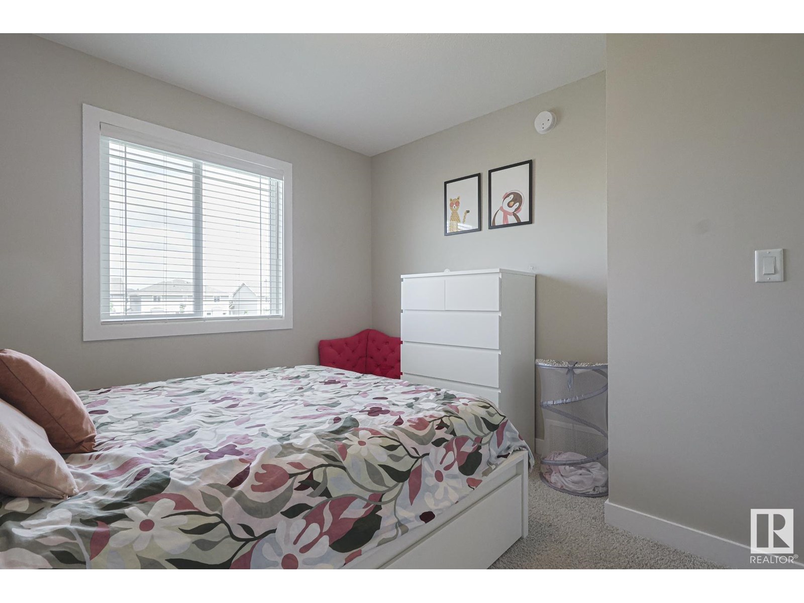 Photo 27 of 1371 Erker Cr Nw, Edmonton AB