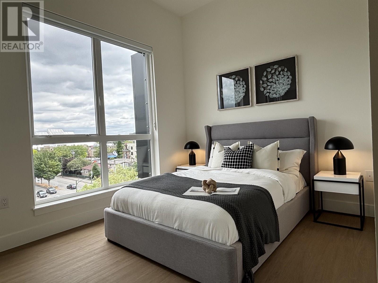 Photo 7 of 601 2235 E Broadway, Vancouver BC