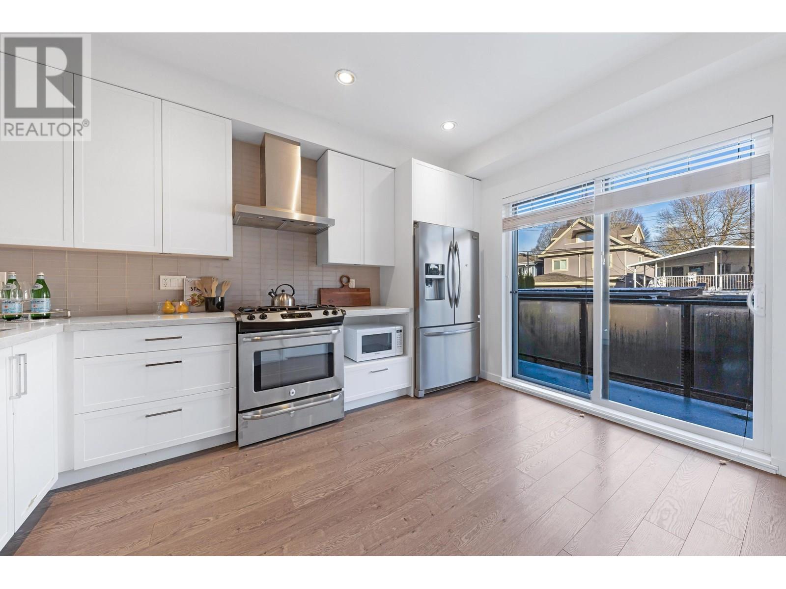 Photo 5 of 2763 Duke Street, Vancouver BC