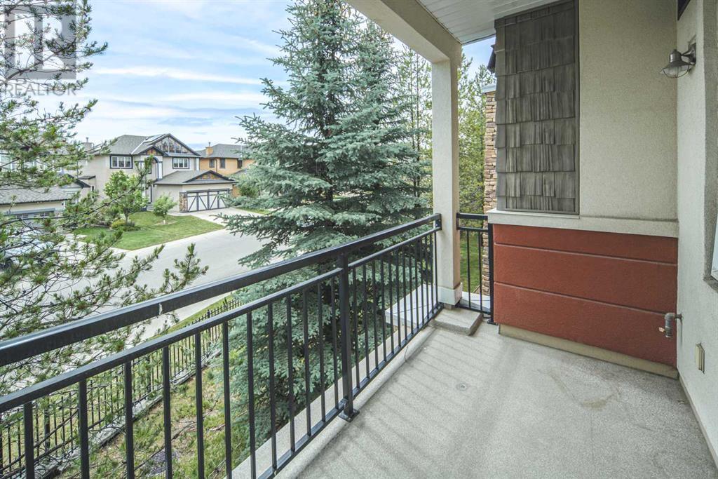 Single Family House for Sale in   Val Gardena View SW Springbank Hill Calgary 