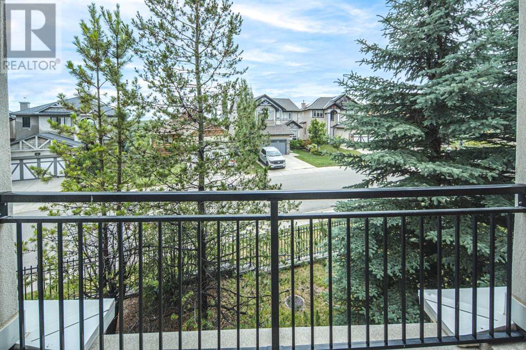 Single Family House for Sale in   Val Gardena View SW Springbank Hill Calgary 